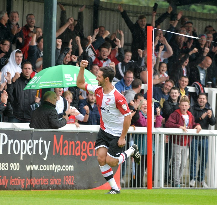 Sole smashes home in Woking's 6-1 victory